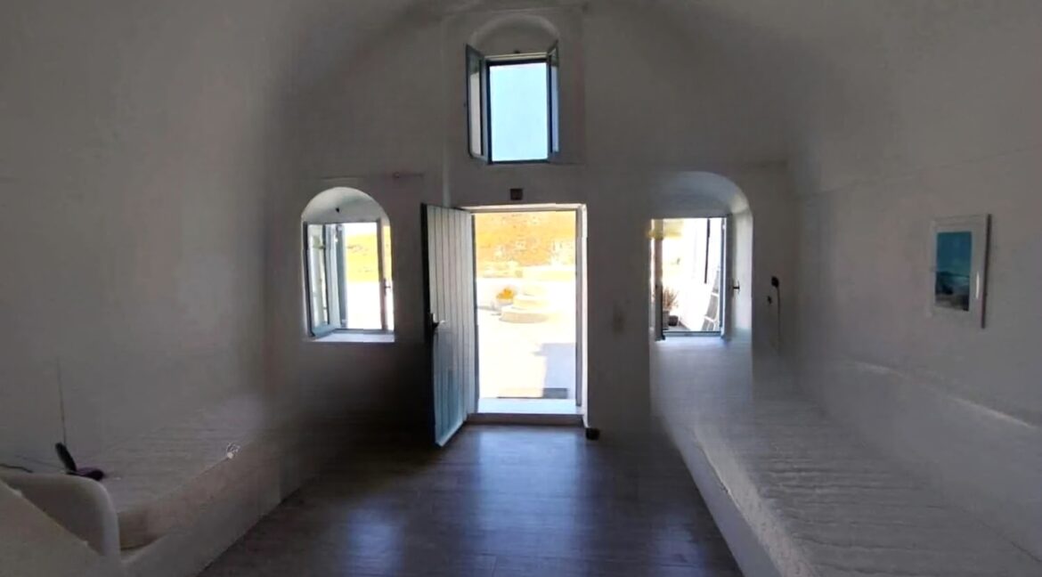 Traditional Complex for Sale in Vothonas Santorini 17