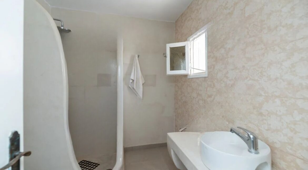 Traditional Complex for Sale in Vothonas Santorini 18