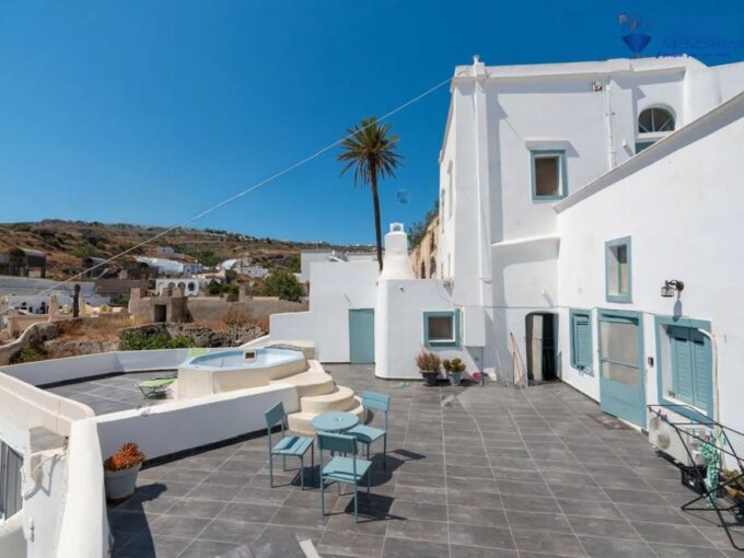 Mansion for Sale Santorini Vothonas