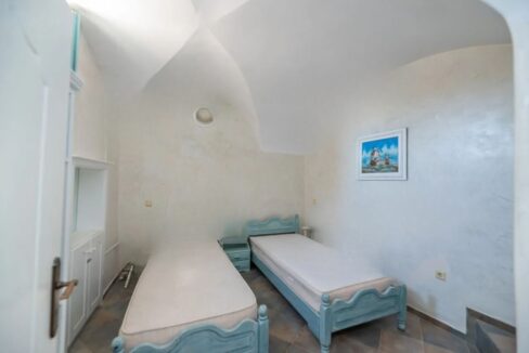 Traditional Complex for Sale in Vothonas Santorini 21