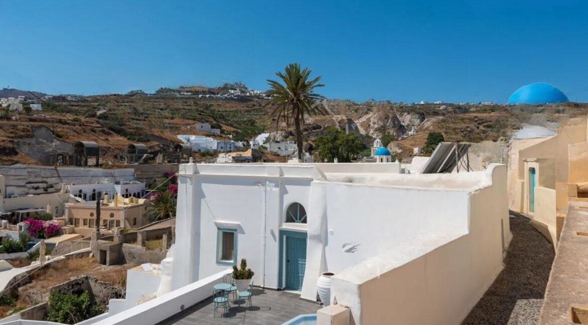 Traditional Complex for Sale in Vothonas Santorini 8