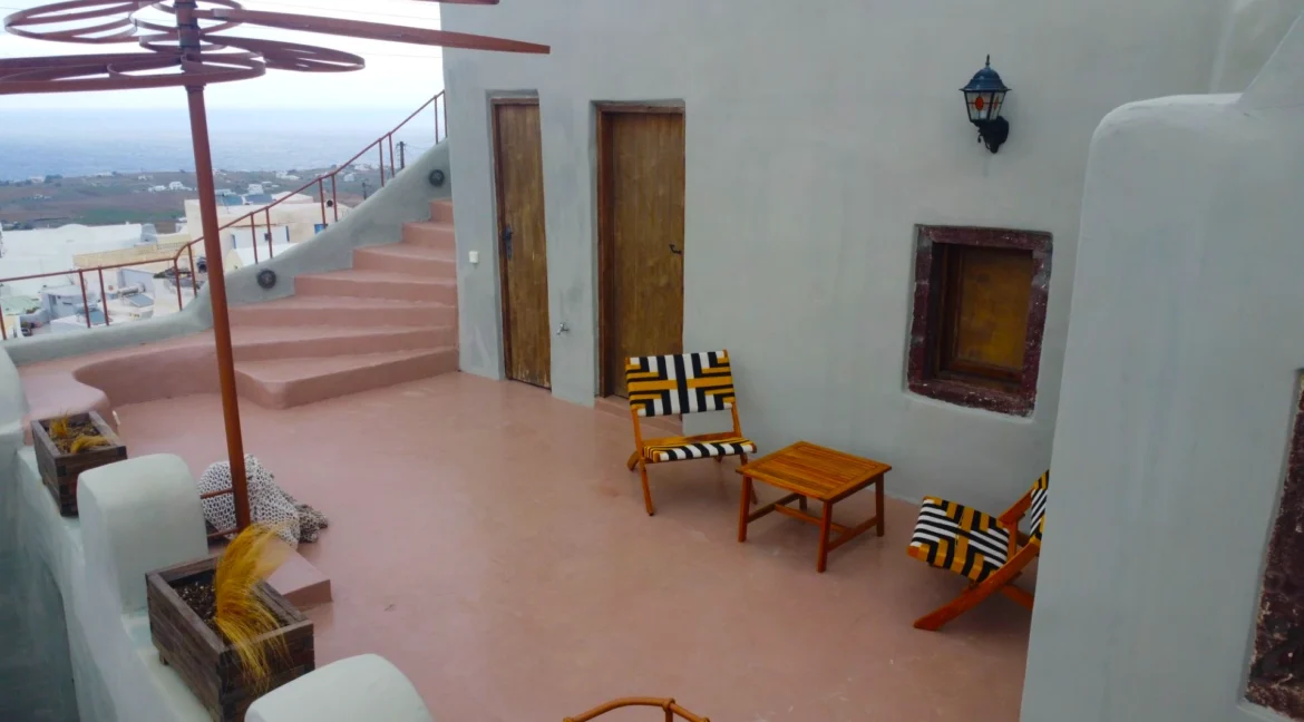 Traditional Villa Complex for Sale in Santorini 10