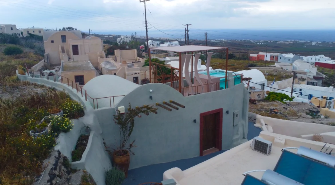 Traditional Villa Complex for Sale in Santorini 7