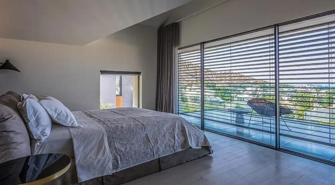 beautiful-luxury-villa-for-sale-in-athen-17878518_03