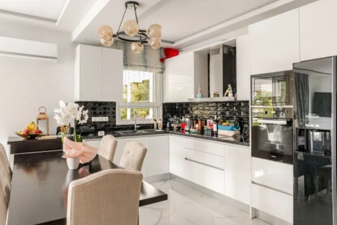 Apartment for Sale Varkiza Center Athens