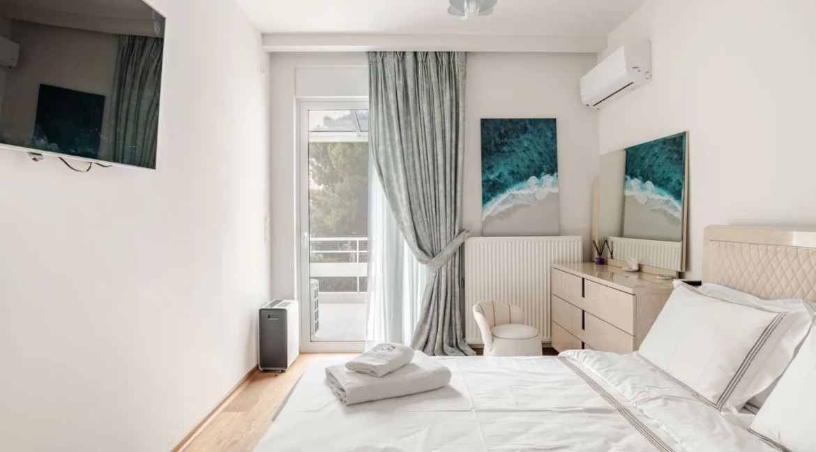 buy-a-sea-view-penthouse-in-athens-96034968_12