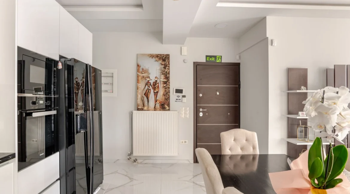 buy-a-sea-view-penthouse-in-athens-96034968_21