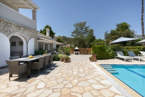 buy-a-seafront-villa-in-corfu-18656363_10
