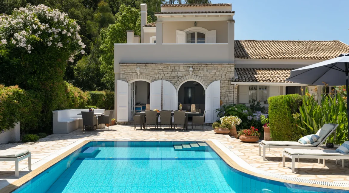 buy-a-seafront-villa-in-corfu-18656363_12
