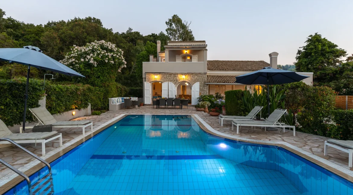buy-a-seafront-villa-in-corfu-18656363_17