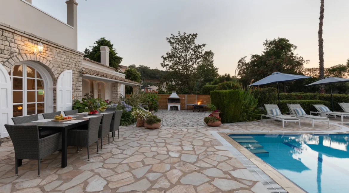 buy-a-seafront-villa-in-corfu-18656363_18