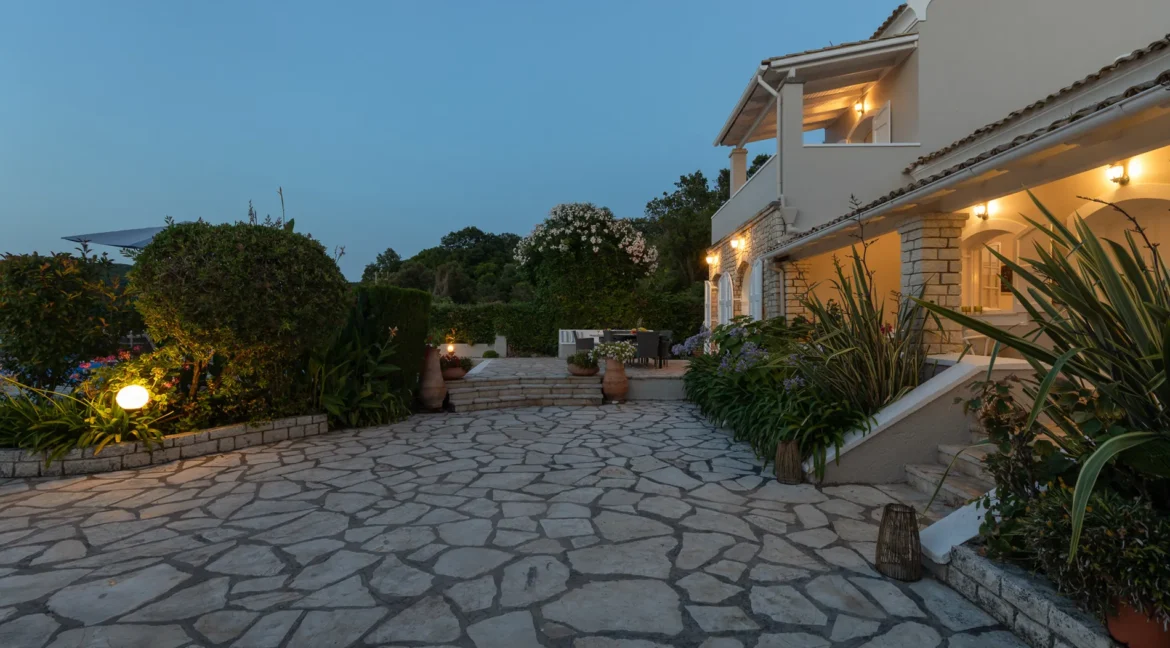 buy-a-seafront-villa-in-corfu-18656363_21