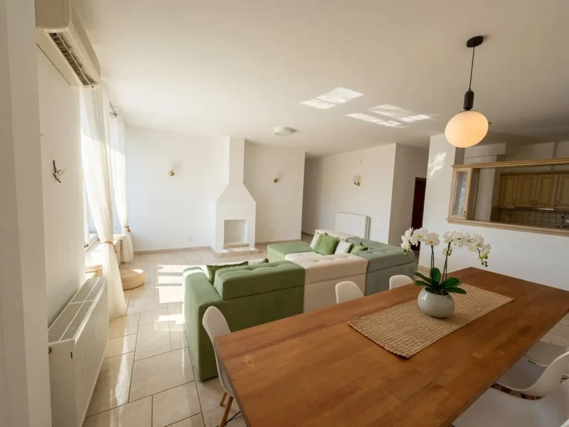 alt=""