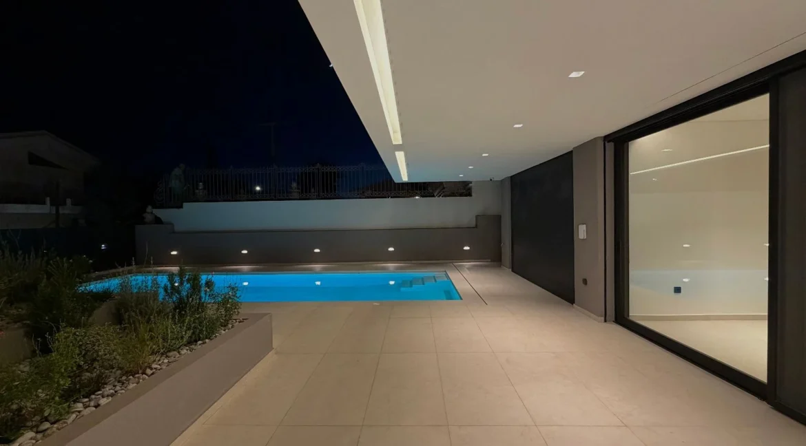 invest-in-a-property-in-athens-91309143_04