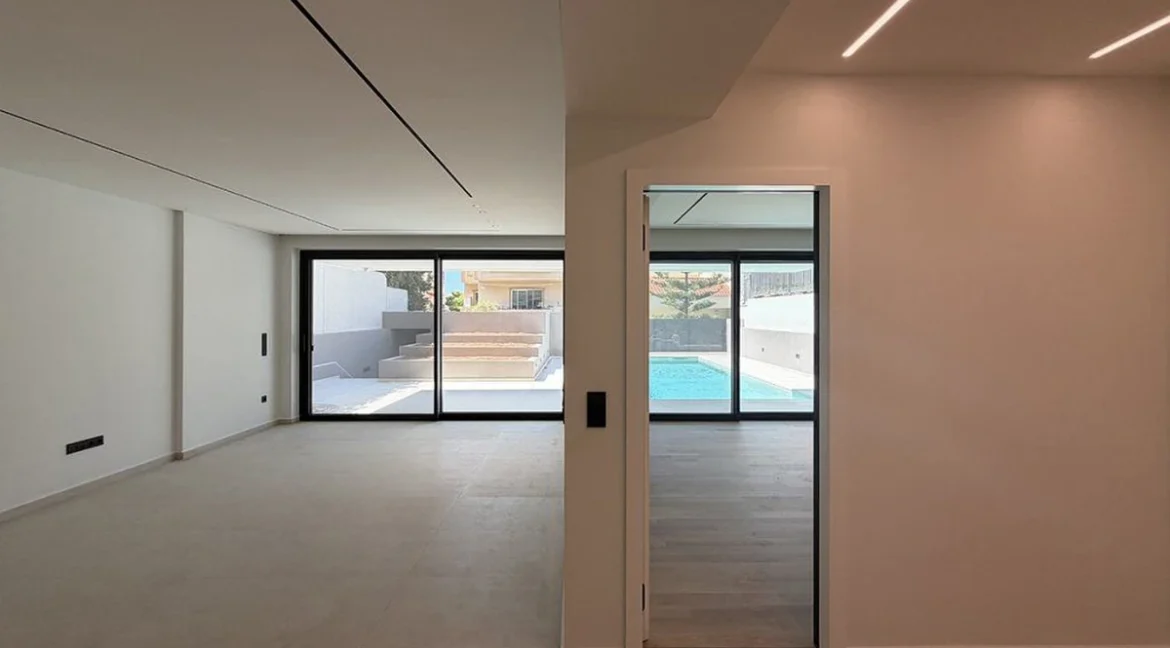 invest-in-a-property-in-athens-91309143_17