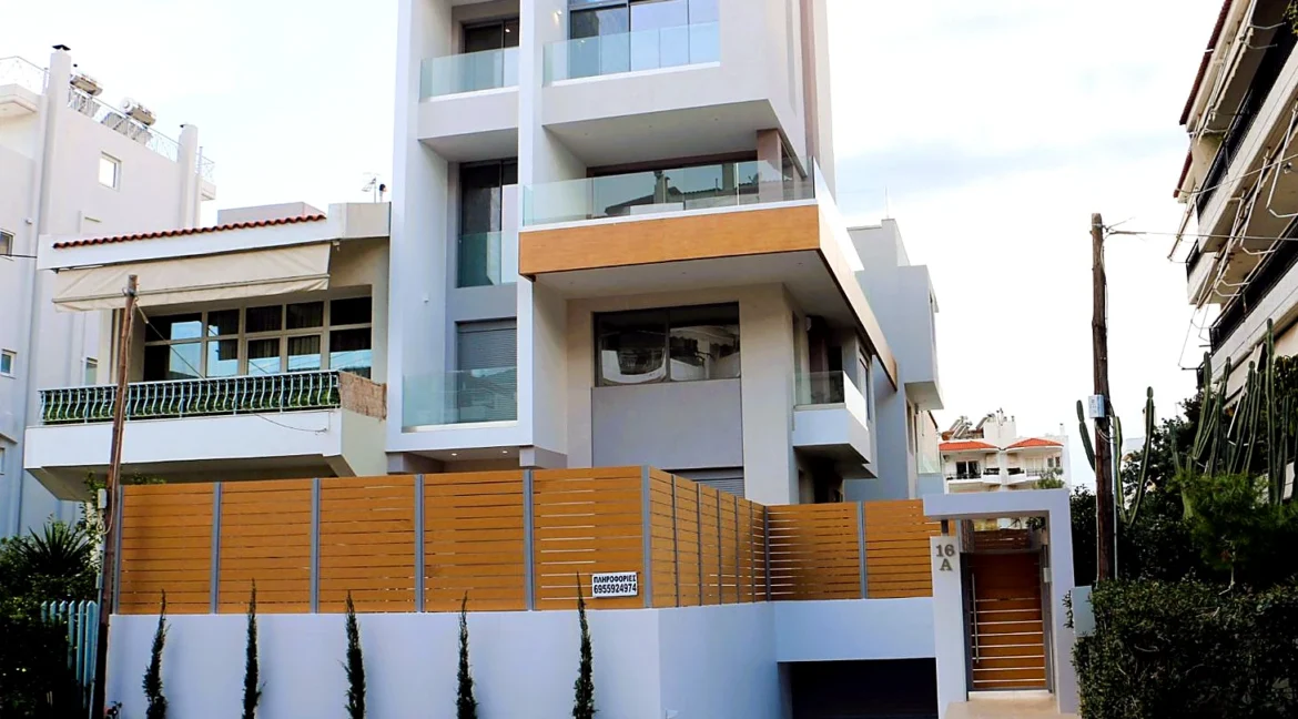 invest-in-a-property-in-athens-96214537_02
