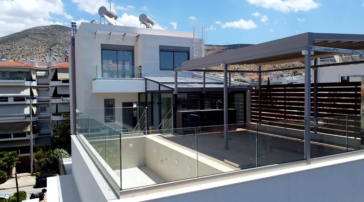 invest-in-a-property-in-athens-96214537_06