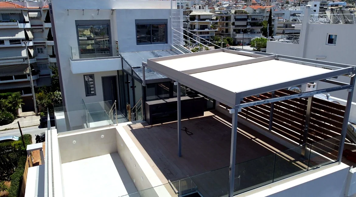 invest-in-a-property-in-athens-96214537_07