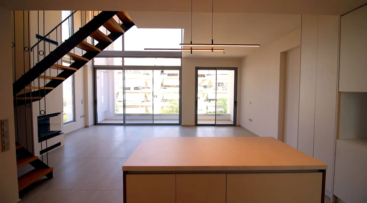 invest-in-a-property-in-athens-96214537_12