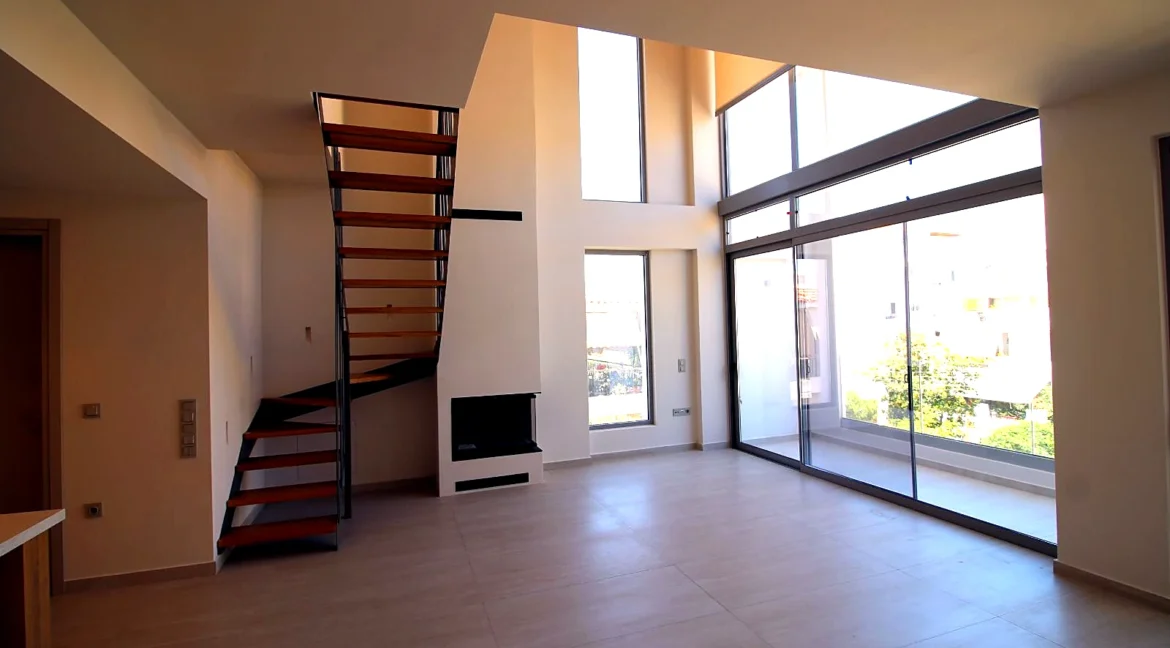 invest-in-a-property-in-athens-96214537_15