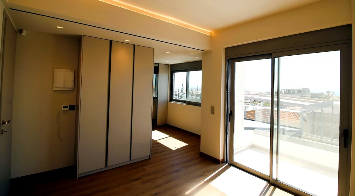 invest-in-a-property-in-athens-96214537_17