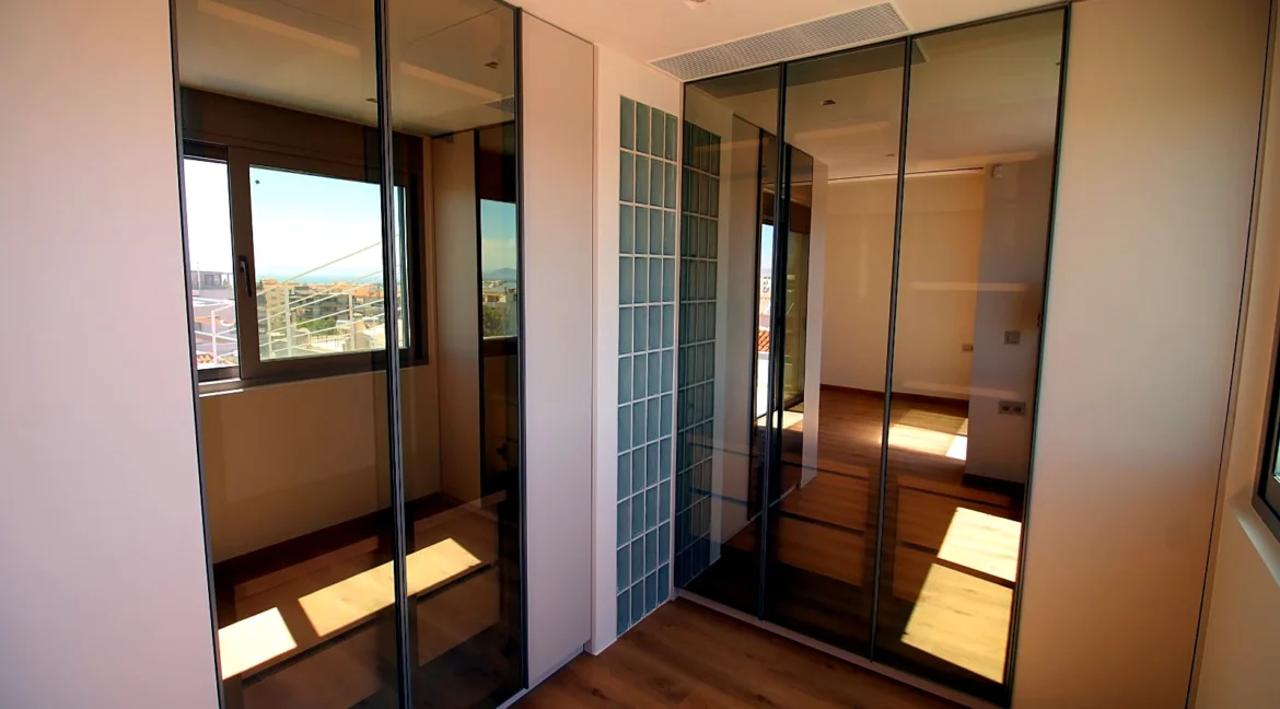 invest-in-a-property-in-athens-96214537_20
