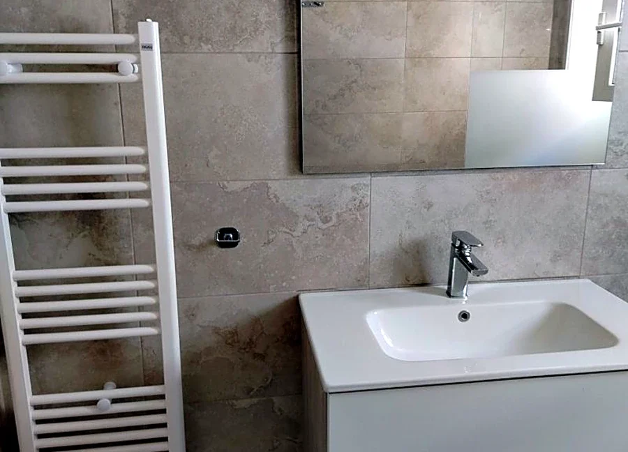 1-bedroom-apartment-for-rent-glyfada-terpsithea-68-m-96612095_09