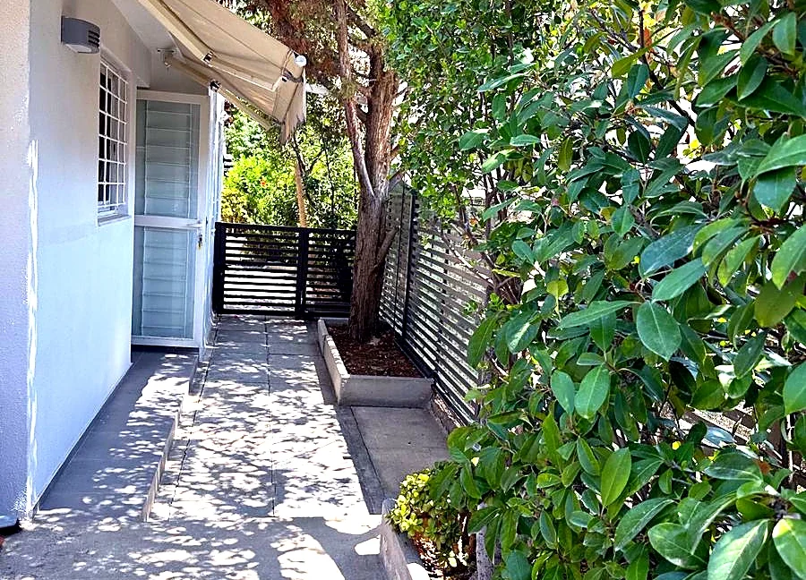 1-bedroom-house-for-rent-vouliagmeni-center-70-m-97825125_03