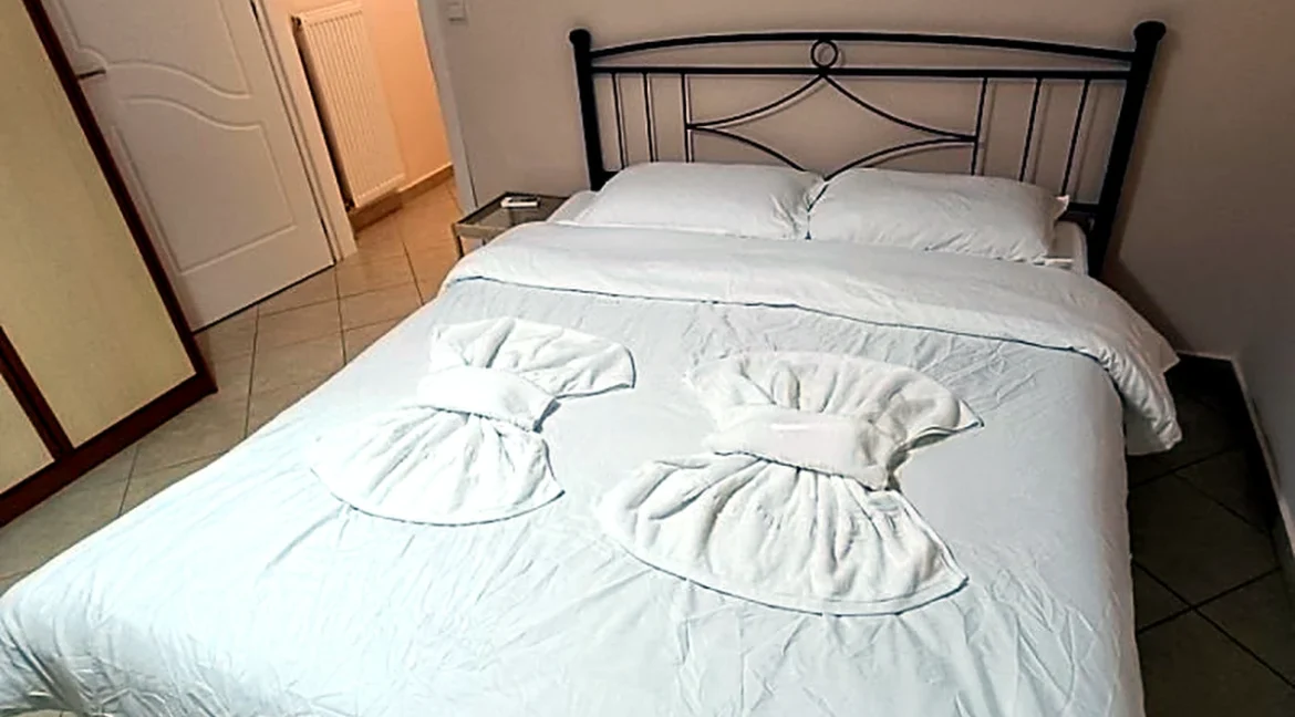 2-bedroom-apartment-for-rent-glyfada-terpsithea-81-m-91730876_05