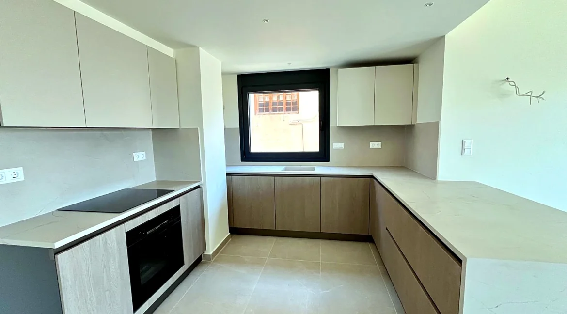 2-bedroom-apartment-for-rent-voula-center-94-m-70221228_03