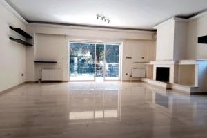 2-Bedroom Apartment for rent Vouliagmeni, Center – 97 m²