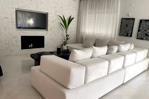 3-Bedroom Apartment for rent Glyfada, Kato Glyfada – 190 m²