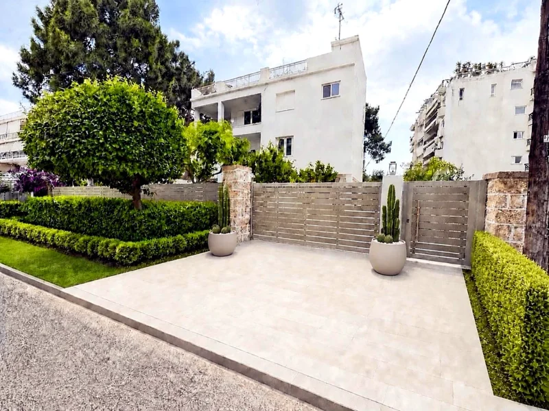 3-Bedroom Apartment for rent Voula, Center – 117 m²