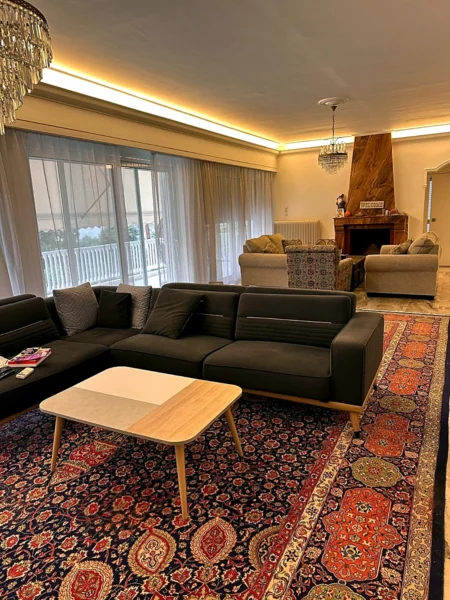3-Bedroom Apartment for rent Voula, Dikigorika – 180 m²