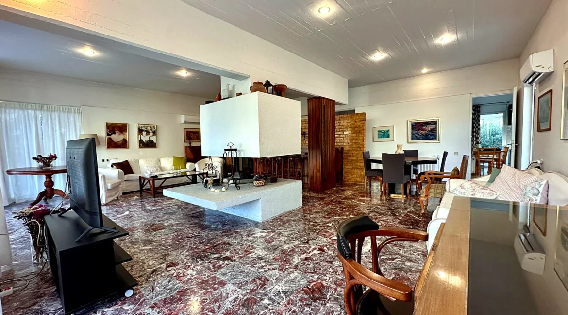 3-bedroom-apartment-for-rent-vouliagmeni-center-150-m-70496226_03