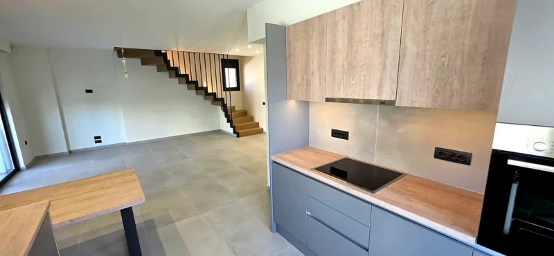 3-Bedroom Maisonette for rent Voula, Kalymniotika – 114 m²