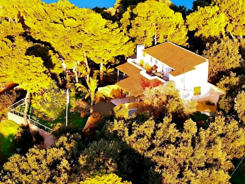 3-Bedroom Villa for rent Vouliagmeni, Center – 150 m²