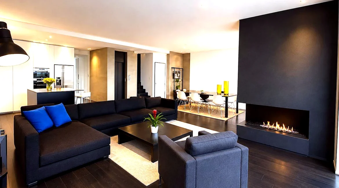 4-bedroom-apartment-for-rent-voula-center-319-m-79993419_19