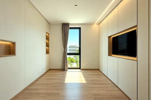 4-bedroom-apartment-for-rent-voula-center-319-m-79993419_21