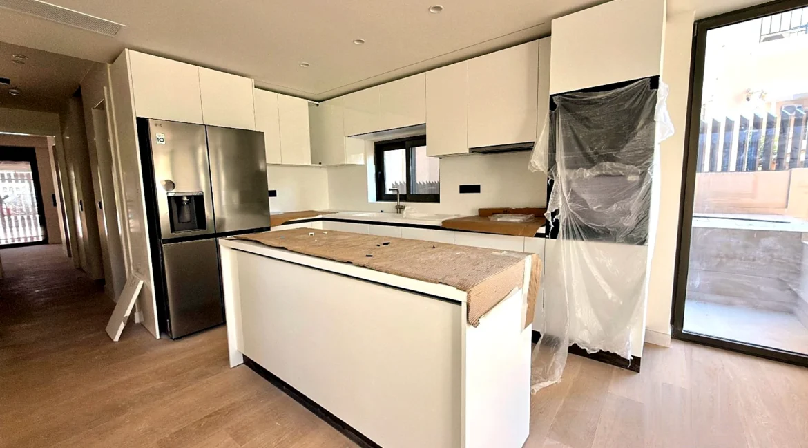 4-bedroom-maisonette-for-rent-glyfada-kato-glyfada-235-m-96165505_03