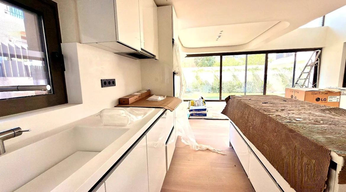4-bedroom-maisonette-for-rent-glyfada-kato-glyfada-235-m-96165505_06