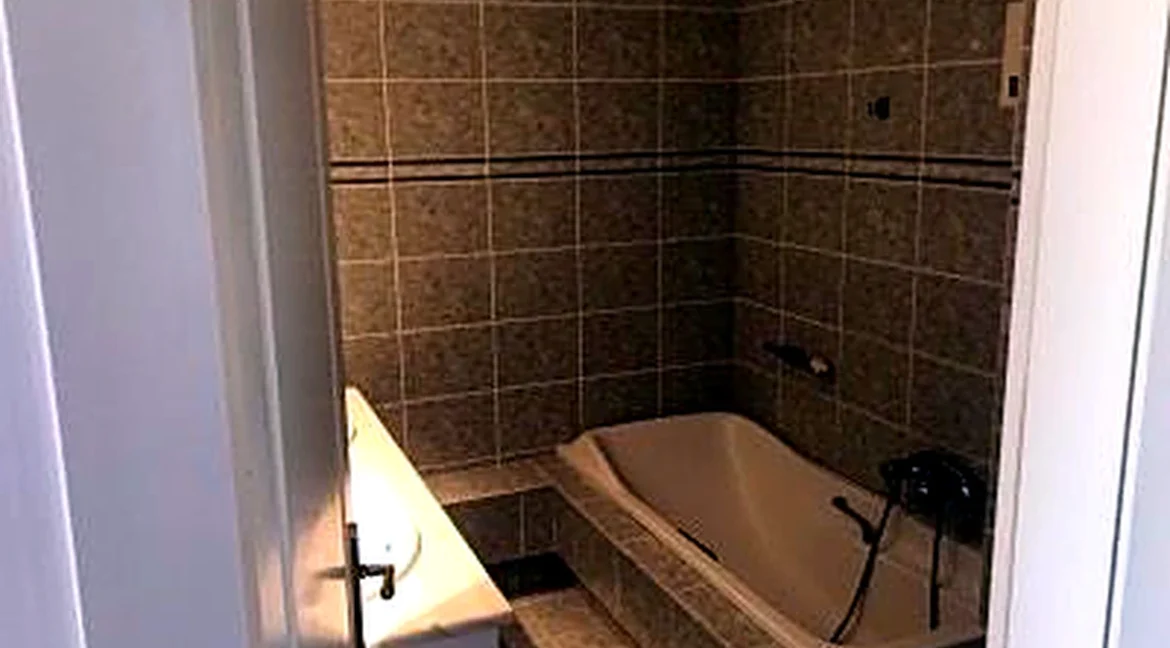 4-bedroom-maisonette-for-rent-voula-280-m-70694850_05