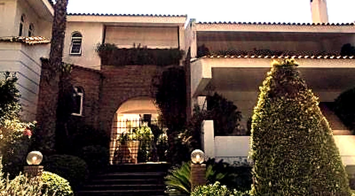 4-bedroom-maisonette-for-rent-voula-280-m-70694850_07