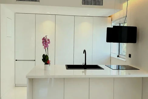 4-bedroom-maisonette-for-rent-vouliagmeni-center-210-m-70675260_04