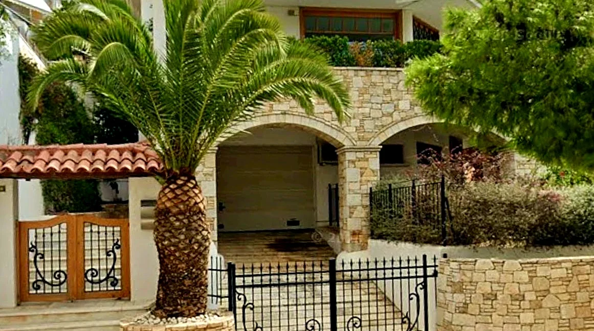 4-bedroom-maisonette-for-rent-vouliagmeni-center-250-m-70331471_02