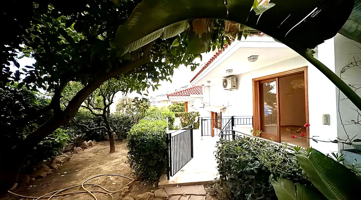 4-bedroom-maisonette-for-rent-vouliagmeni-center-250-m-70331471_14