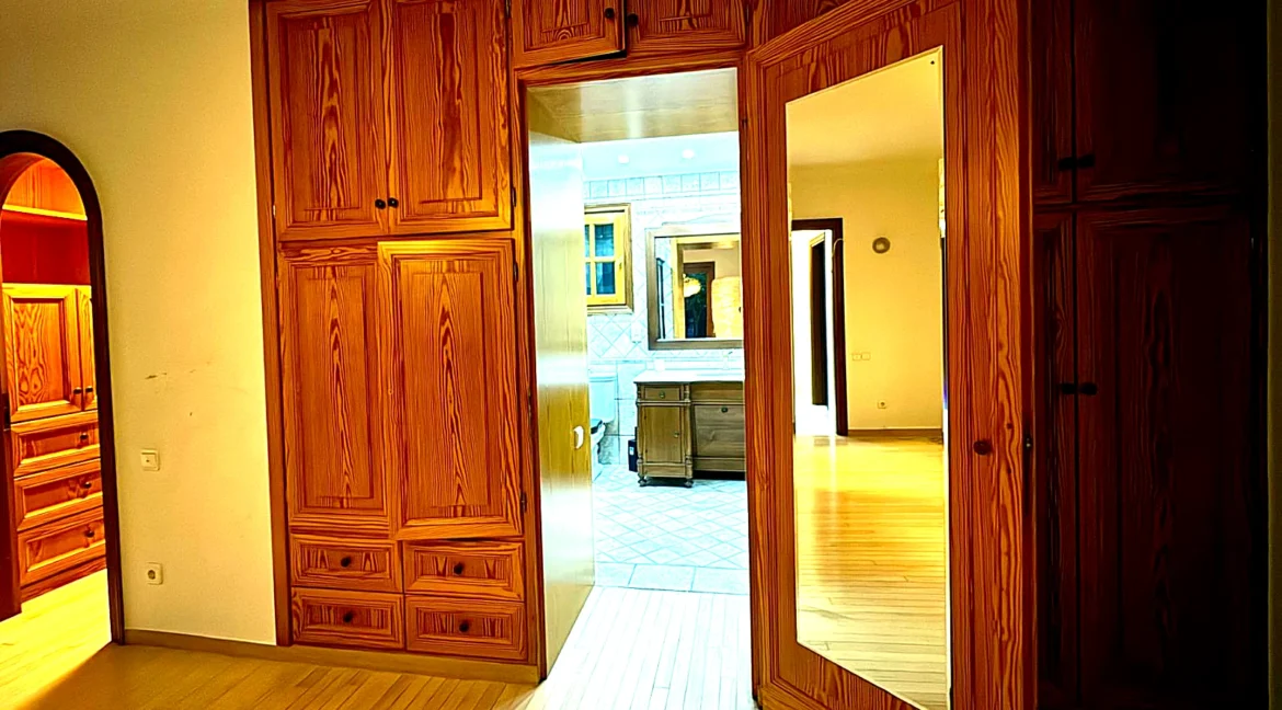4-bedroom-maisonette-for-rent-vouliagmeni-center-250-m-70331471_18