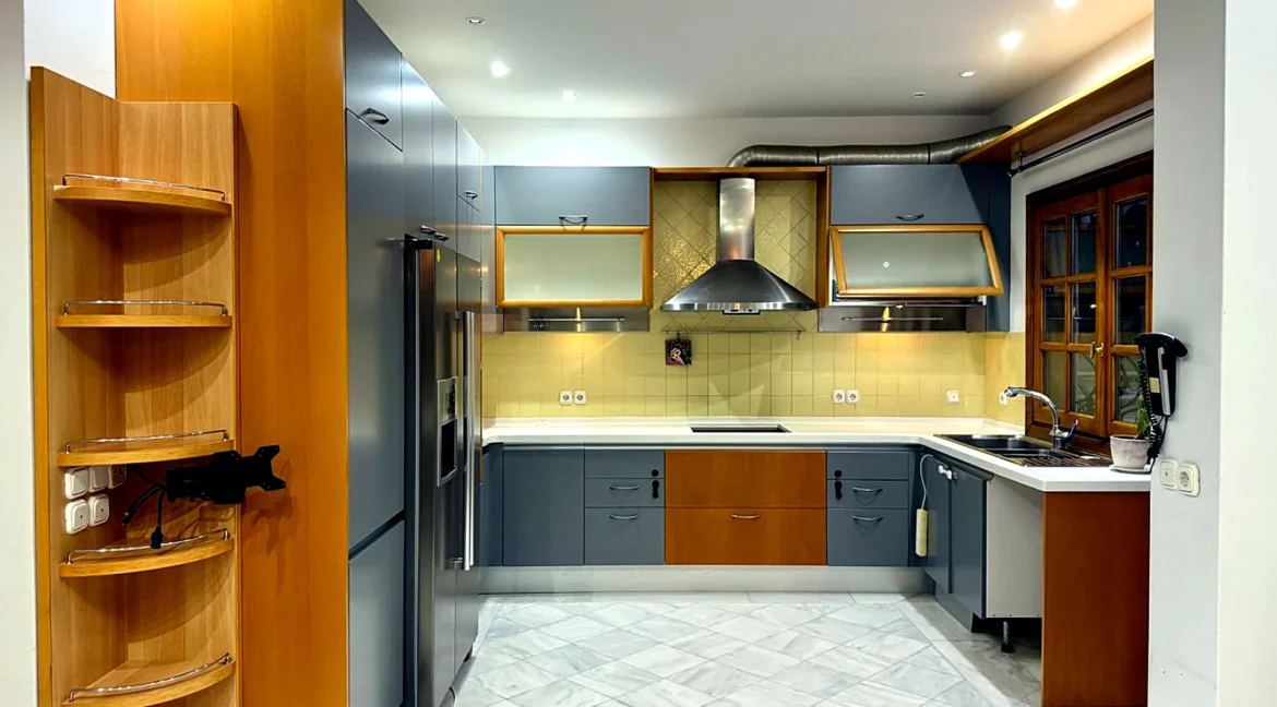 4-bedroom-maisonette-for-rent-vouliagmeni-center-250-m-70331471_19
