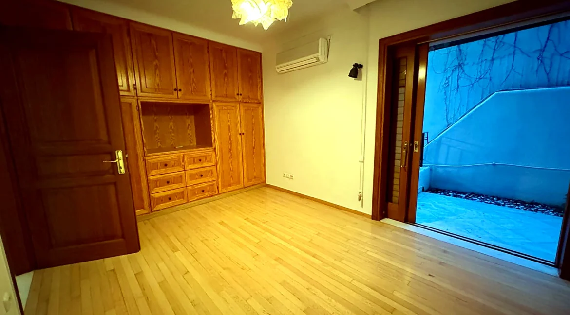 4-bedroom-maisonette-for-rent-vouliagmeni-center-250-m-70331471_23