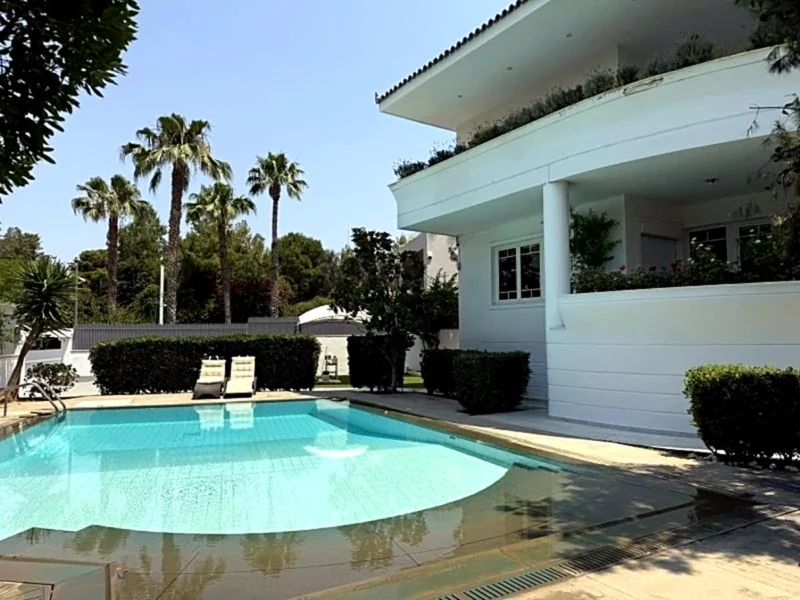 6-Bedroom House for rent Glyfada, Golf – 510 m²